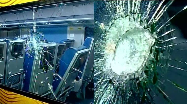 Tejas Express, Tejas Express photos, Tejas Express features