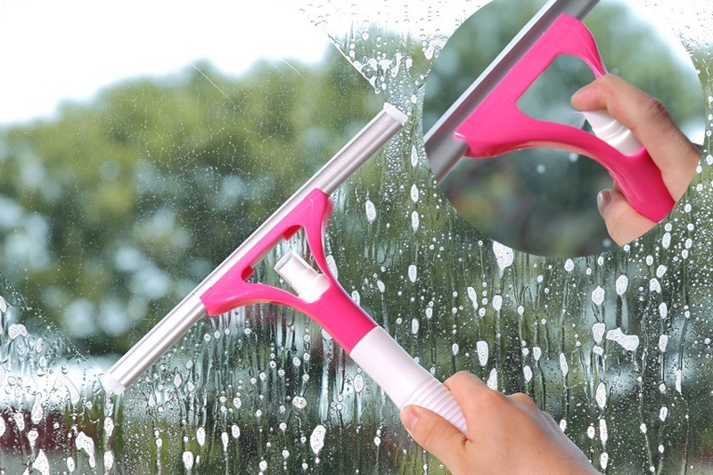 Wipers with water spray: If there is no time to wash the car, you may just want to clean the windscreen and the windows. A convenient product is easily available in the market that has a water spray and a wiper integrated into one. (Image: aliexpress)