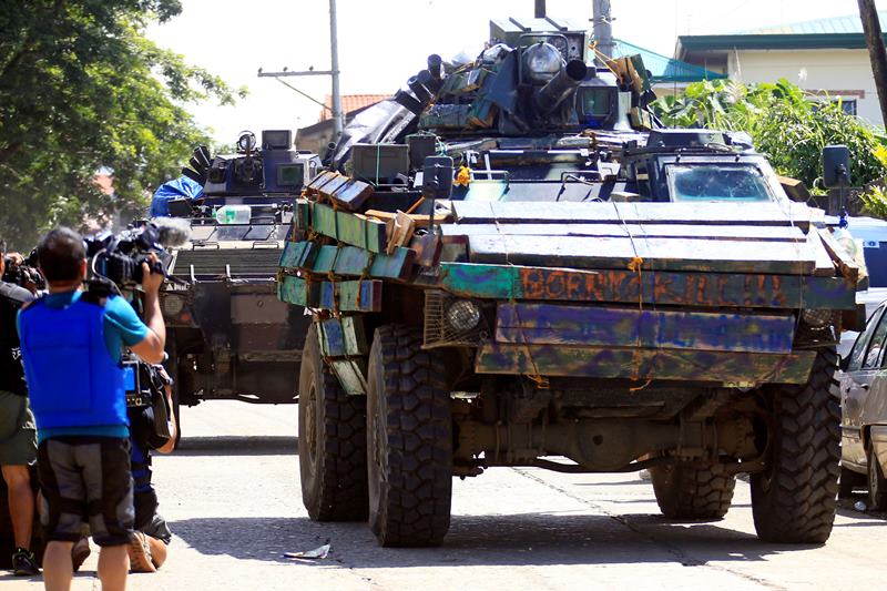 ISIS, Marawi City, Philippines, molotov cocktails, no-donate-link, Philippines, President Rodrigo Duterte, sniper fire, Hapilon Isnilon, United States Defense and Military Forces, Islamic State in Iraq and Syria, Abu Sayyaf, Isnilon Hapilon, US Military, ISIS, ISIL, Islamic State