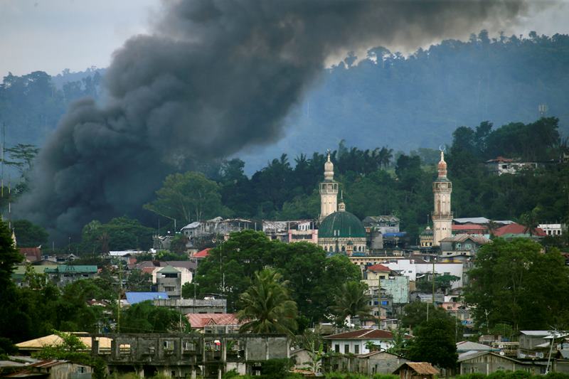 ISIS, Marawi City, Philippines, molotov cocktails, no-donate-link, Philippines, President Rodrigo Duterte, sniper fire, Hapilon Isnilon, United States Defense and Military Forces, Islamic State in Iraq and Syria, Abu Sayyaf, Isnilon Hapilon, US Military, ISIS, ISIL, Islamic State