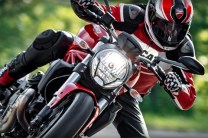  Ride by Wire, slipper clutch and riding modes come standard. 