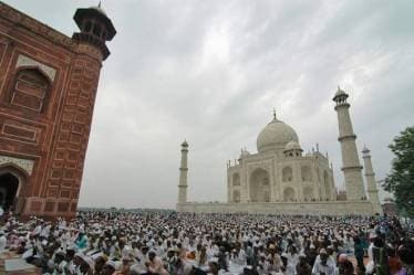 When is Eid 2017 in India, When is Eid in India, Eid in India, Eid al-Fitr in India, Date of Eid al-Fitr, Timing of Eid al-Fitr, Importance of Eid al-Fitr, Ramzan, roza, fast, Muslims keep fast, Muslims keep roza, Eid al-Fitr