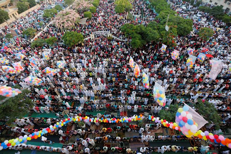 eid, eid 2017, eid celebrations, eid mubarak, mumbai, india, eid egypt, eid israel, eid celebration india, eid images, eid photographs, ramzan 2017, eid 2017 india, india celebrates eid, ramzan, eid mubarak, eid 2017, financial express news, india news, latest news