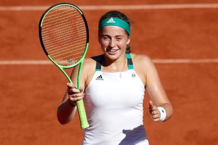Roland Garros 2017, French Open, Jelena Ostapenko, Unseeded Ostapenko, Simona Halep, French Open title