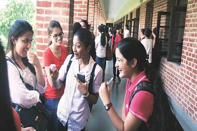 Cut offs, Delhi University, DU colleges, Du admission, XII class mark sheets, cut offs