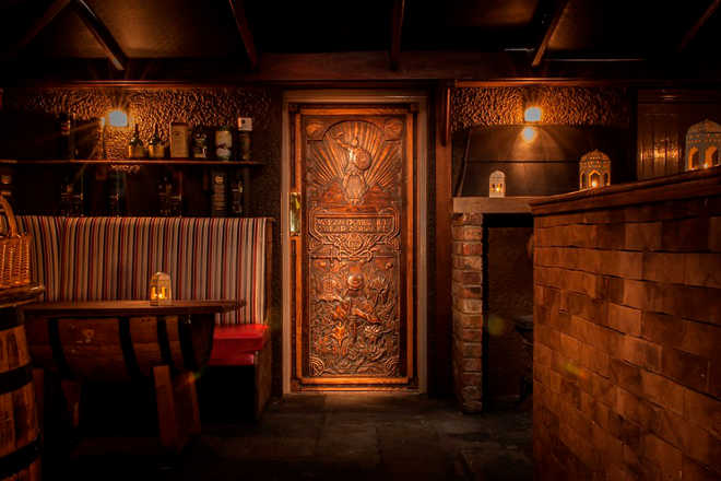 One can check out the 10 special ‘Doors of Thrones’ that hang in local pubs, restaurants and inns