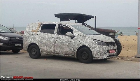 Mahindra U321 caught testing, will take on the Toyota Innova Crysta