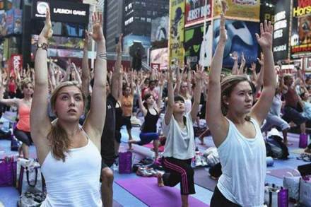 Shiv Sena, Kashmir, Amit Shah, Shiv Sena slams Amit Shah, BJP, BJP may win polls, save Kashmir, polls in Maharashtra, mid-term poll results, violence-hit Darjeeling