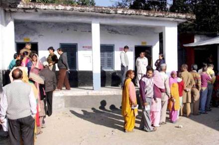 Shimla, Shimla civic body polls, civic body polls, Voting begins, oldest civic bodies, Long queues of electors, Councillors election Shimla, Shimla civic body polls, civic body polls, Voting begins, oldest civic bodies, Long queues of electors, Councillors election
