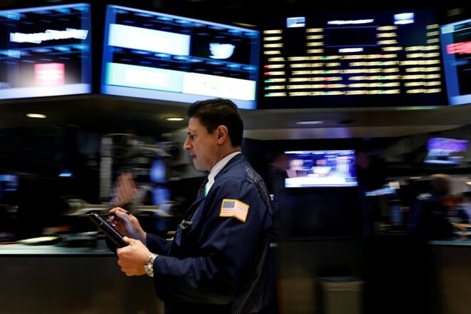 US tech stocks trip away from highs, but few expect bigger drop