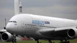 Airbus A380, A380 superjumbo airliner, Airbus A380 Iconic super jumbo production, Airbus, A380, Iconic super jumbo, Airbus executive Didier Evrard,  Didier Evrard, International Air Transport Association, industry