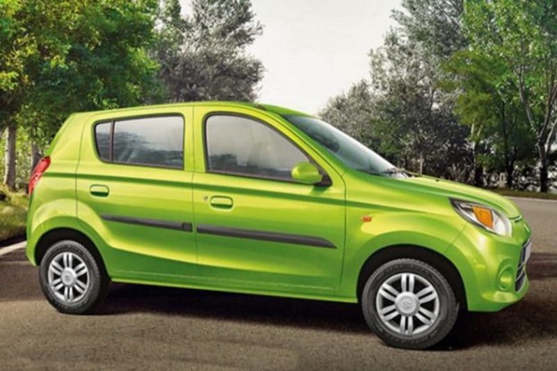 Maruti Alto K10: Another offering from the Maruti Suzuki's stable is Alto K10 and it is powered by a 998cc K10B petrol engine that produces 66 hp and 90 Nm of power and torque. The engine is paired to a 5-speed manual and also gets an an AGS (Auto Gear Shift) gearbox. The Alto K10 also gets a CNG kit with petrol engine, which gives a uel economy of 32.26 km/kg, while the petrol unit gives a mileage of 24.7 kmpl.