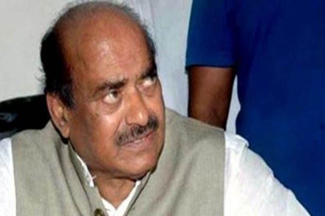 TDP MP J C Diwakar Reddy, Diwakar Reddy ban lifted, diwakar reddy ban lifted by airliners, Reddy banned by all domestic airlines, ban by all domestic airlines, domestic airlines, Visakhapatnam airport, behavior of Diwakar reddy, TDP MLA, C Prabhakar Reddy, indian airlines, india news, latest updates