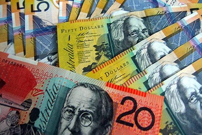 Australia dollar rebuffed by disappointing data, New Zealand dollar hits three-month peak
