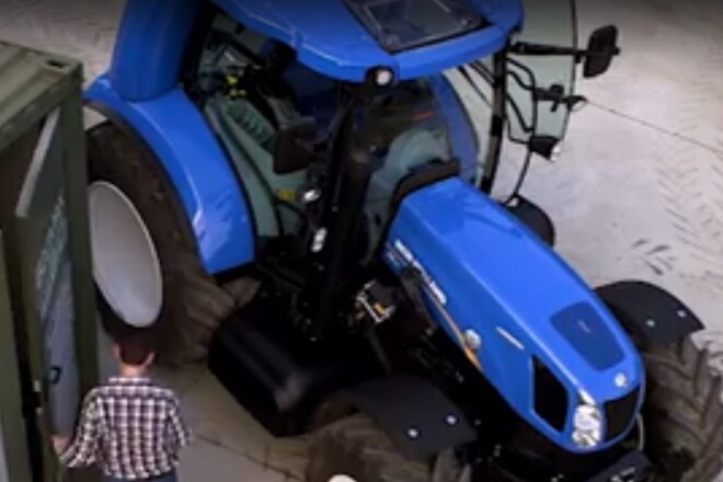 New Holland Agriculture, T7070 Blue Power, Antony Lara Enviro. waste management, solid waste management, Blue Power range, greenhouse gas emissions mumbai, mumbai waste management