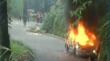 Darjeeling unrest, Darjeeling unrest latest, tea planters in Darjeeling unrest, tea planters of darjeeling, Darjeeling unrest impacts, industry impact of Darjeeling unrest, Darjeeling unrest news, Darjeeling unrest updates