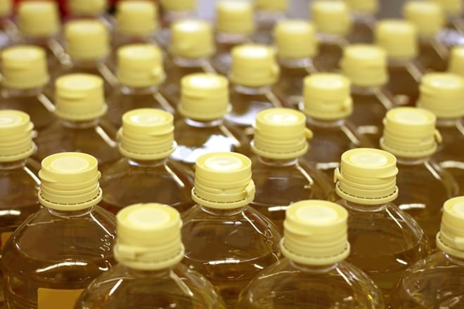 Edible oils, market, supplies, stocks, retailers, Vanaspati millers, oil seeds, millers, oil, wholesale oil