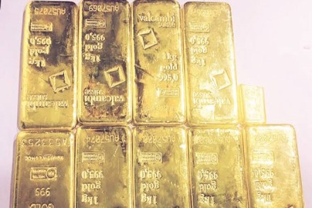 Gold, Delhi airport, demonetisation, gold smuggling, customs seized Gold, Delhi airport, demonetisation, gold smuggling, customs seized