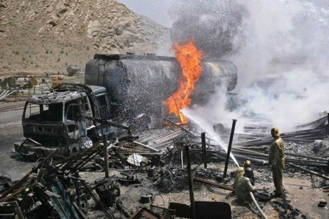 151 killed, 140 injured in Pakistan oil tanker fire - World News | The ...