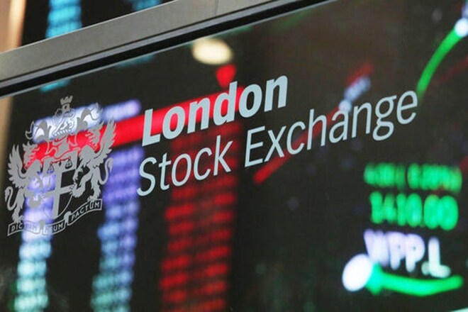 Britain’s FTSE wallows at one-week low as energy weighs; Imagination Tech rockets