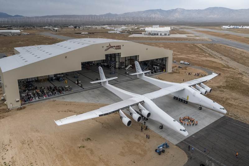 Stratolaunch, launch roacket, Stratolaunch aircraft , Orbital Sciences Corp, Paul Allen, SpaceShipOne, Earth orbit, Microsoft co founder, Burt Ruta