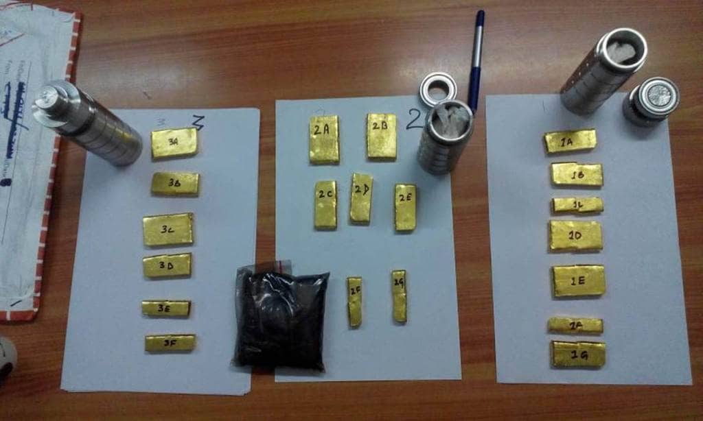 Gold prices tumble Rs 100 on global cues, low demand