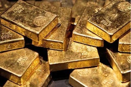 Gold futures slide on profit-booking