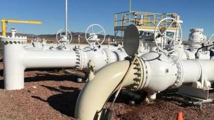 Clogged oil arteries, oil, US shale rush, record output, market