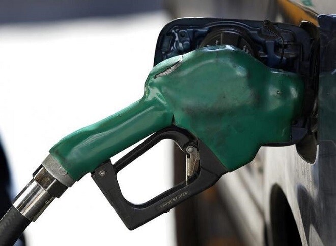 Consumers can check the prices through SMS alerts, oil companies’ mobile apps, websites and toll-free phone numbers. (Image: Reuters)