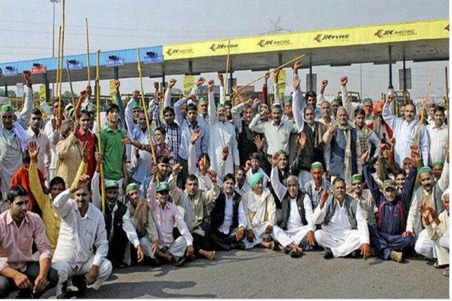 Madhya Pradesh farmers protest, Maharashtra, Demonetisation,  2017 farmer raiots, farmers suicide, RBI, INDIA, BEEF,  farmer agitation circa 2017