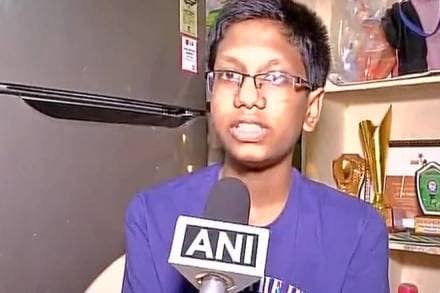 JEE advanced, JEE advanced topper, jee advanced Samosa seller, JEE advanced topper V Mohan Abhyas, JEE topper Mohan Abhyas, Mohan Abhyas, Mohan Abhyas jee topper, jee advanced Ananya, JEE advanced topper 2017, IIT JEE Advanced Results, jeeadv.nic.in, JEE Advanced Results 2017, results.jeeadv.ac.in, jee advanced result, results.jeeadv.ac.in