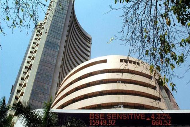 Sensex, Nifty take a selling hit, reverse gear Sensex, Nifty take a selling hit, reverse gear