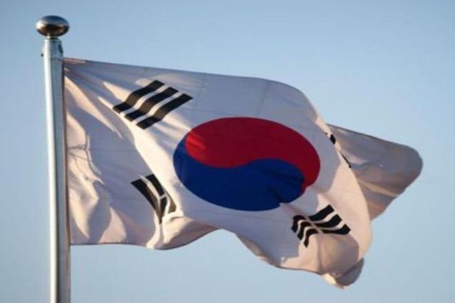 South Korea does not aim to change its agreement on the deployment of a U.S. anti-missile system to protect against North Korea, in spite of a decision to delay its full installation, Seoul's top national security adviser said on Friday. (Reuter