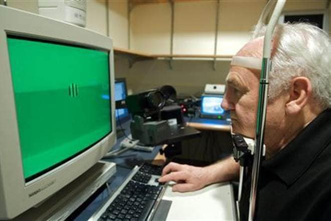 paralysed patients, stroke in paralysed patients, cure for paralysed patients, device to restore movement in stroke patients, robotic device, robotic device to restore movement in stroke patients