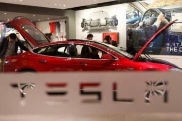 Tesla, Volvo, Elon Musk, Hakan Samuelsson, Chinese-owned Volvo, Tesla's Model 3, battery-powered cars, European Union, German automaker