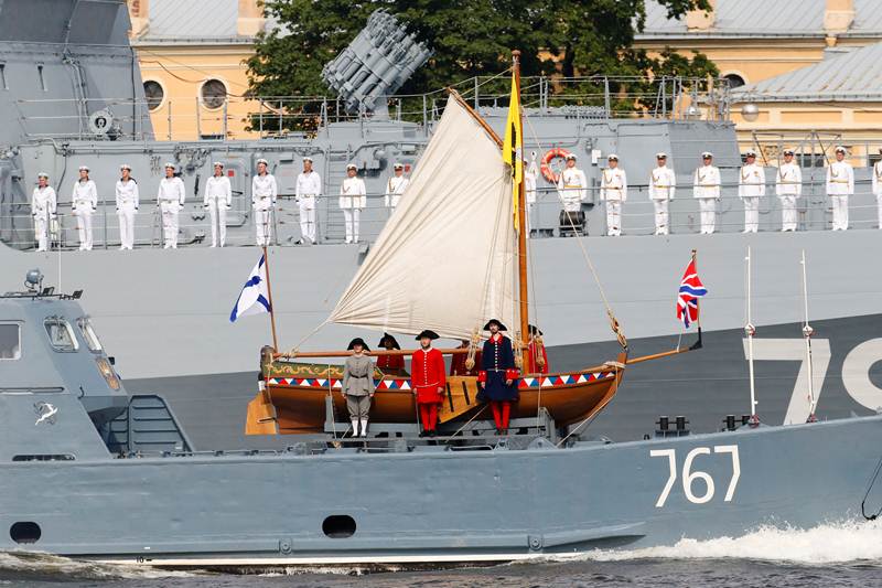 russia, sussian navy day, navy day parade russia, navy day russia, Vladimir Putin, nacal display, warships, submarines, Vladimir Putin russia, President Vladimir Putin, Neva River naval display, Syrian base, Tartus, russia news