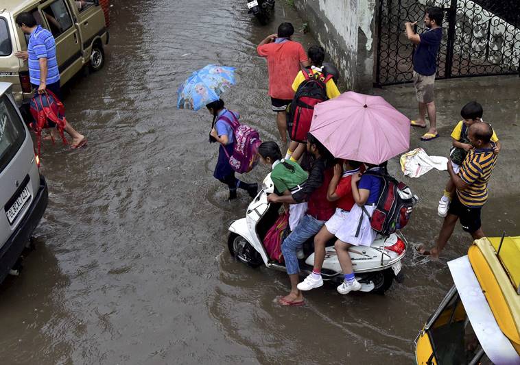 monsoon, monsoon rain, rain in delhi, rain in delhi ncr, monsoon in delhi, delhi rain, delhi monsoon, delhi ncr rain, waterlogging, traffic jam, monsoon pics, monsoon images, delhi ncr pics, delhi ncr monsoon, delhi ncr news, latest monsoon images, india news, india pics
