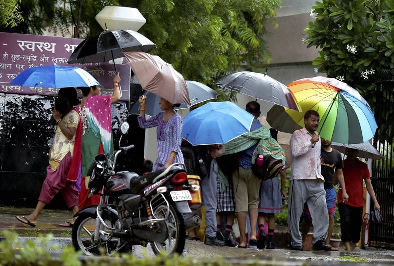 monsoon, monsoon rain, rain in delhi, rain in delhi ncr, monsoon in delhi, delhi rain, delhi monsoon, delhi ncr rain, waterlogging, traffic jam, monsoon pics, monsoon images, delhi ncr pics, delhi ncr monsoon, delhi ncr news, latest monsoon images, india news, india pics