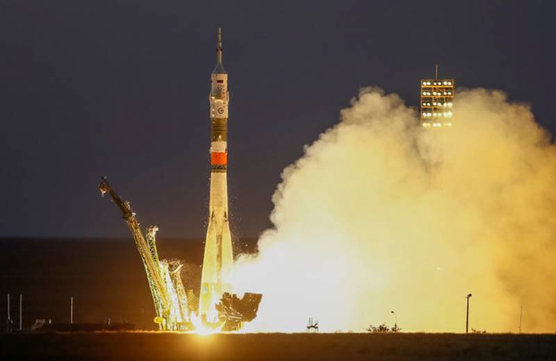 Soyuz space capsule, NASA, astronauts, International Space Station, aircraft, rocket, Peggy Whitson, Jack Fischer, Bresnik, Nespoli, SpaceX, NASA pics, NASA images, Russia, Italy, US, Kazakhstan, space pics