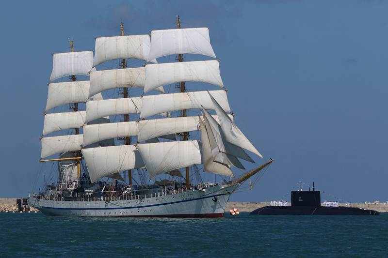 russia, sussian navy day, navy day parade russia, navy day russia, Vladimir Putin, nacal display, warships, submarines, Vladimir Putin russia, President Vladimir Putin, Neva River naval display, Syrian base, Tartus, russia news
