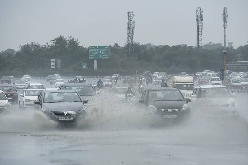 monsoon in india, rains in india, flood across india, monsoon pics, india rains, el nino, rainfall, rain, monsoon, indian ocean, river, mumbai rain, gujarat rain, assam rain, sea, monsoons, heavy rainfall, monsoon pics, india pics