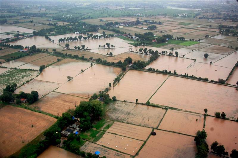 gujarat, Gujarat flood, gujarat monsoon, gujarat Sipu dam, gujarat deesa, gujarat heavy rains, gujarat Sabarmati River, Sabarmati River flood, Deesa Dhanera highway, Vasna Dam, Chandra Bhaga slum, ahmedabad, gujarat news