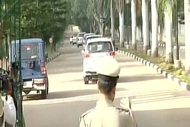 Gujarat Congress, mlas fly to bengaluru, congress mlas in bengaluru, bengaluru congress mlas, Amit Shah, congress mlas slams amit shah