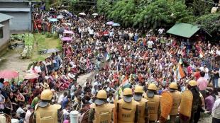 West Bengal, Life in West Bengal, Strict vigil, normalcy returns to Baduria, West Bengal violence, West Bengal riot, West Bengal communal violence, West Bengal communal riot, West Bengal unrest, communal clashes, communal clashes in West Bengal, communal violence in West Bengal, violence in West Bengal, back to normalcy