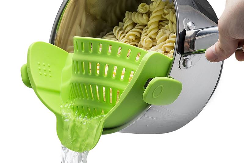 gadgets, lifehack gadgets, kitchen space gadgets, kitchen gadgets, kitchenware gadgets, daily life hacks, cooking hacks, an egg separator, measuring cup, new technology