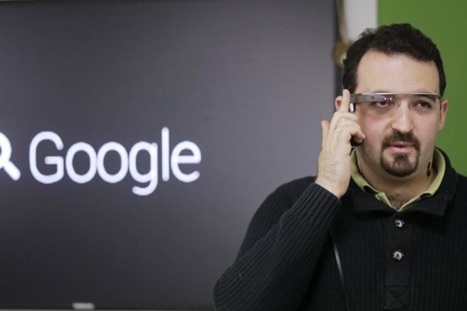 Google Glass, Google, smart watches, smart glasses, smart clothes, Silicon Valley, wearable technology, overhyped wearable technology, revival demonstrates