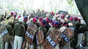 INLD protest, SYL protest, INLD SYL, Setluj Yamuna Link, OP Chautala, Ajay Chautala, Protest, commuters stranded