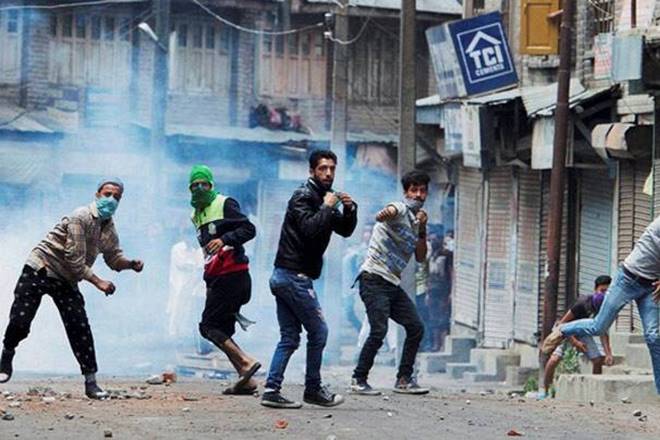 economic activity in Kashmir, Kashmir Unrest, Economy of Jammu and Kashmir, Kashmir economy, credit growth in kashmir, Kashmir valley, Srinagar, Srinagar economy, Shopian economy, bank NPAs in kashmir, economy