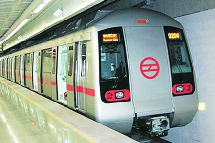 Delhi metro, strike in Delhi, monday metro strike, metro strike on monday, metro strike, DMRC strike, DMRC strike news, DMRC latest news, Arvind Kejriwal, non executive staff delhi metro, delhi news delhi latest news, india, finacial express