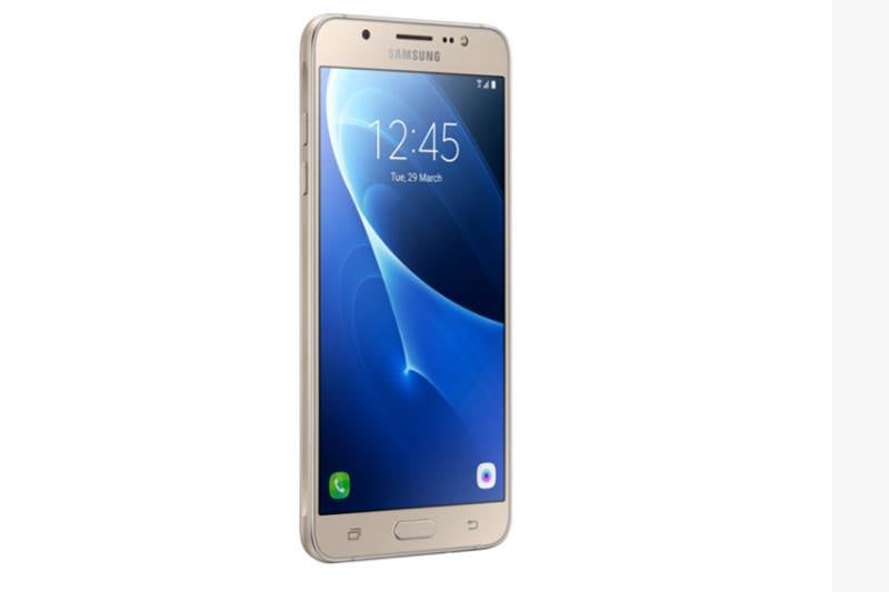 smartphones under 15000, smartphones, smartphones 2017, smartphones after gst, smartphones around 10000, smartphones around 15000, smartphones at low price, smartphones cheap, samsung, lenovo phones, samsung smartphones, lenovo smartphones, lenovo k2, Moto E4 Plus, Lenovo P2, Lenovo K6, Moto C Plus, Samsung Galaxy on8, smartphones beow 15k, smartphones below rs 15,000.